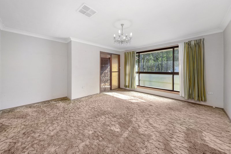 Photo - 67 Hazel Street, Georges Hall NSW 2198 - Image 3