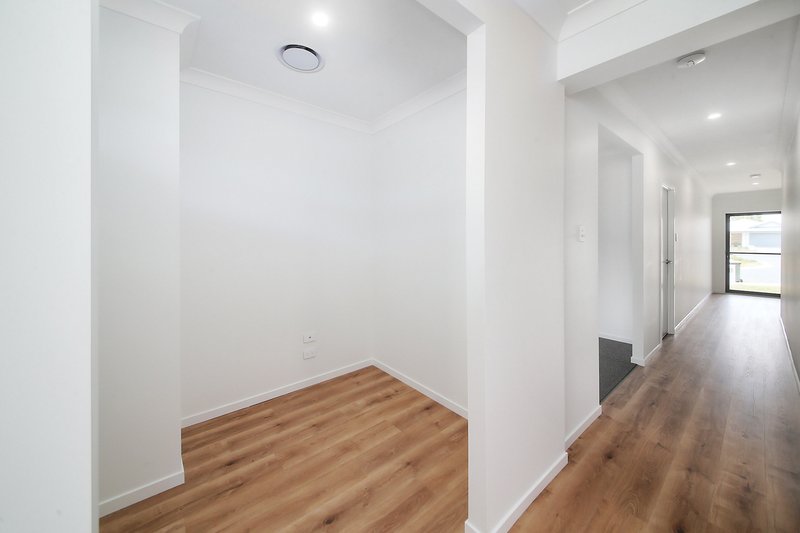 Photo - 67 Highbury Court, Greenbank QLD 4124 - Image 3