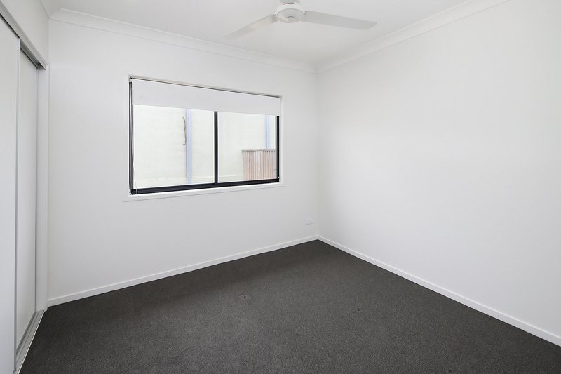 Photo - 67 Highbury Court, Greenbank QLD 4124 - Image 11