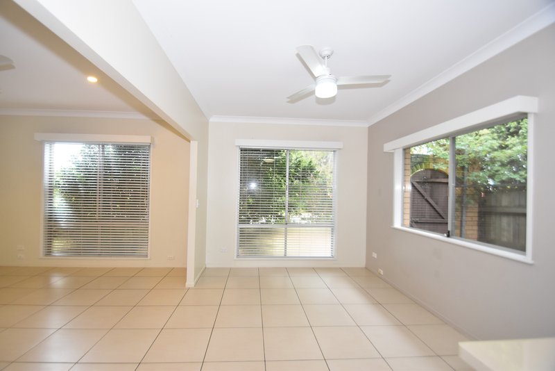 Photo - 67 Hoepper Street, Kearneys Spring QLD 4350 - Image 3