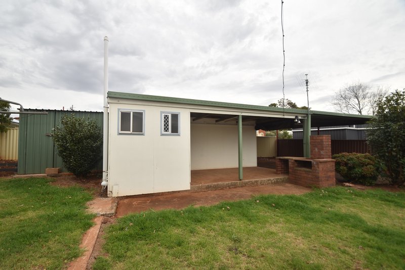 Photo - 67 Hoepper Street, Kearneys Spring QLD 4350 - Image 16