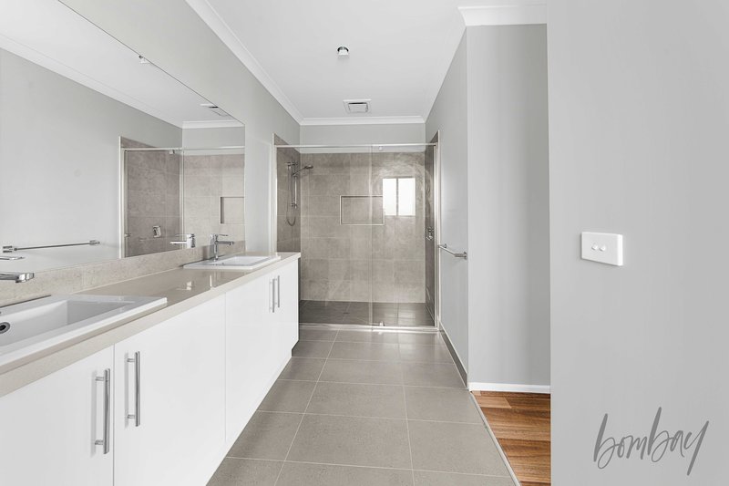 Photo - 67 Holly Drive, Wallan VIC 3756 - Image 9