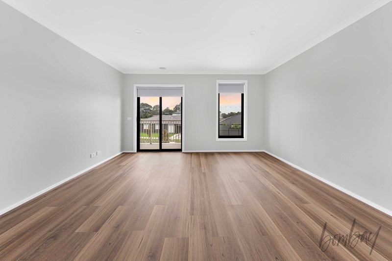 Photo - 67 Holly Drive, Wallan VIC 3756 - Image 10
