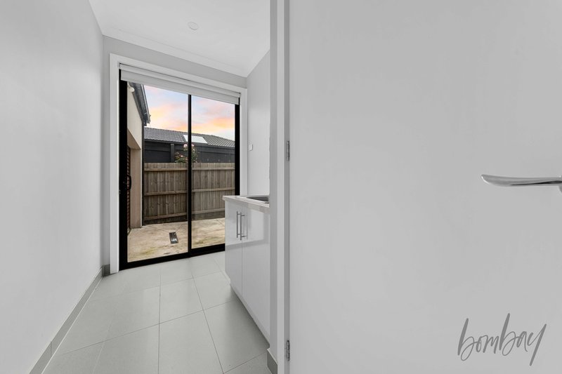 Photo - 67 Holly Drive, Wallan VIC 3756 - Image 18