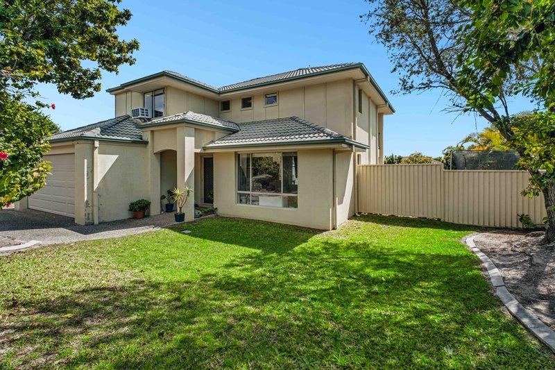 Photo - 67 Ingles Circuit, Arundel QLD 4214 - Image 1