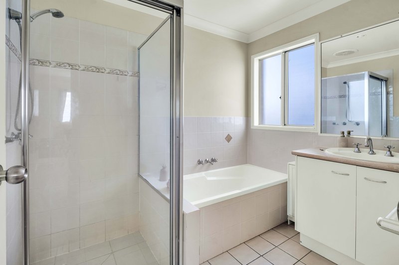 Photo - 67 Ingles Circuit, Arundel QLD 4214 - Image 13