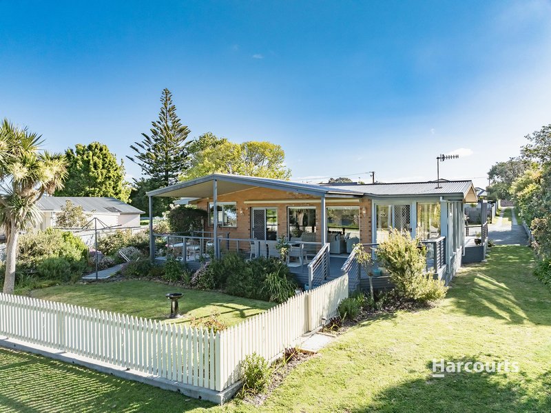 Photo - 67 Jackson Street, Wynyard TAS 7325 - Image 4