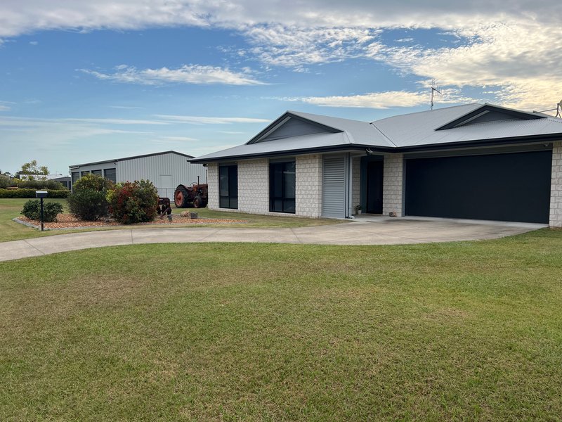 Photo - 67 Lake Drive, Yengarie QLD 4650 - Image 2