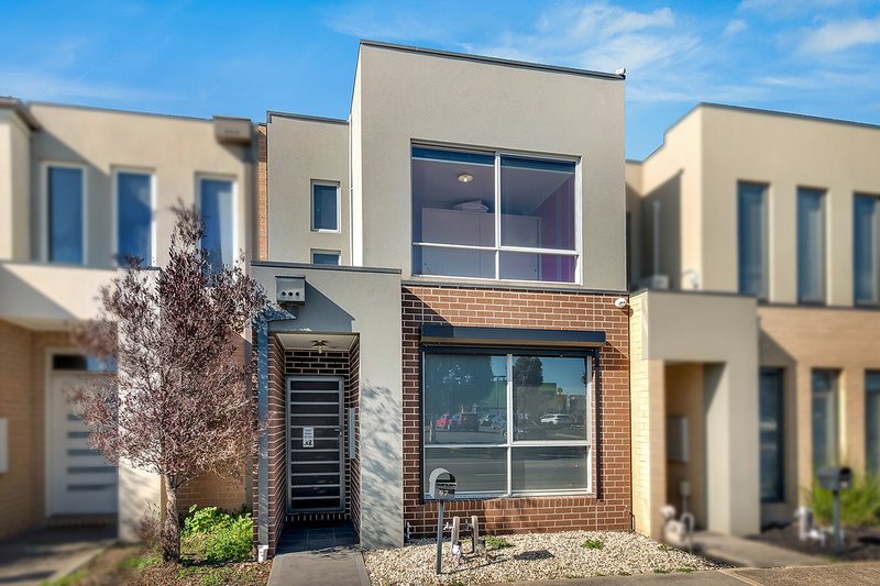 Photo - 67 Lygon Drive, Craigieburn VIC 3064 - Image 2