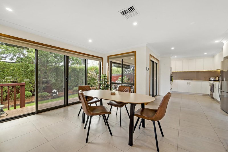 Photo - 67 Maclaurin Crescent, Chifley ACT 2606 - Image 5