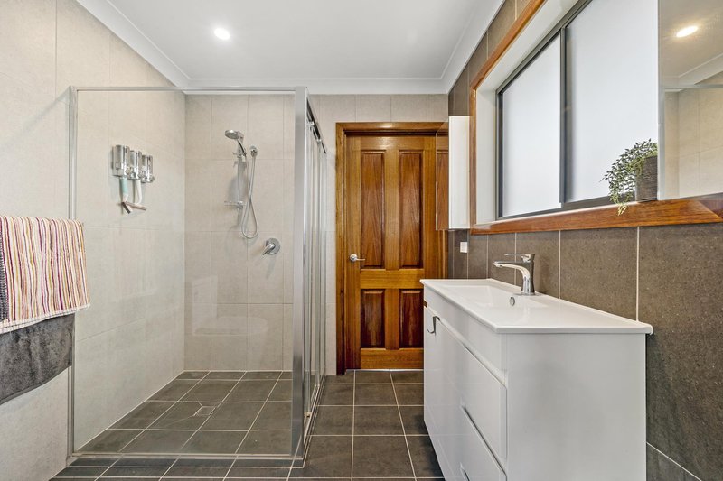 Photo - 67 Maclaurin Crescent, Chifley ACT 2606 - Image 16