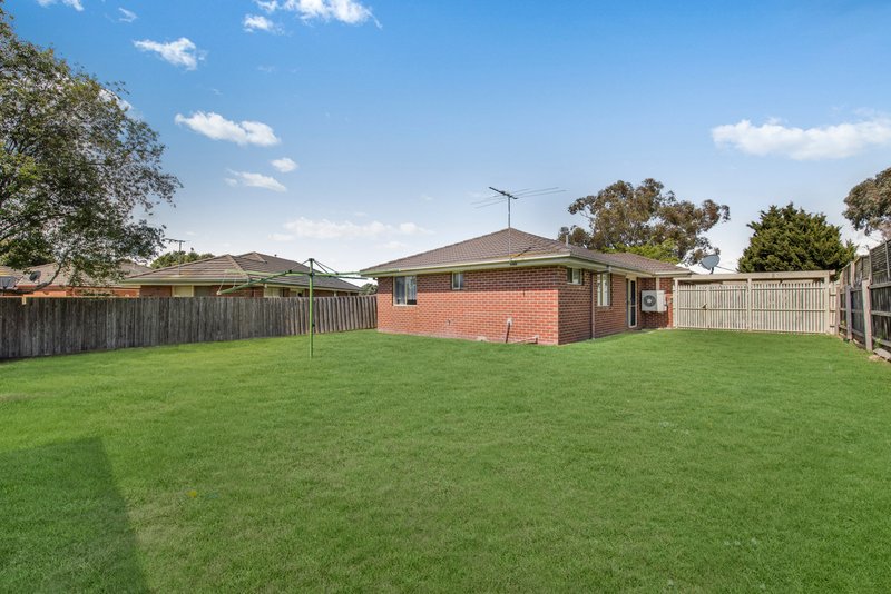 Photo - 67 Meeking Drive, Pakenham VIC 3810 - Image 9