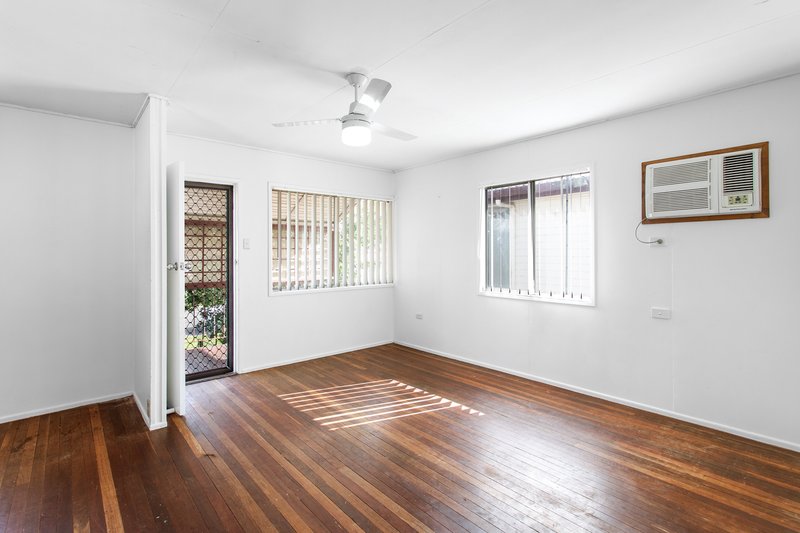 Photo - 67 Moon Street, Caboolture South QLD 4510 - Image 3