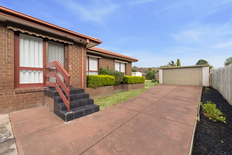 Photo - 67 Murray Crescent, Rowville VIC 3178 - Image 4