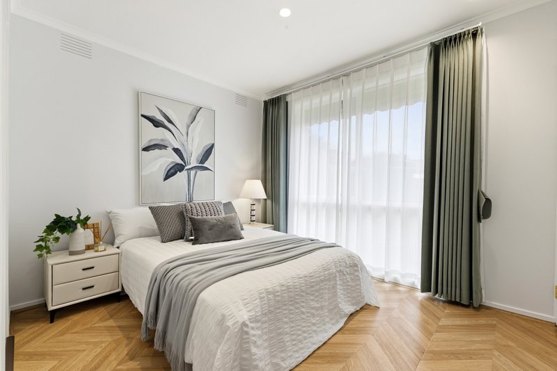 Photo - 67 Murray Crescent, Rowville VIC 3178 - Image 11