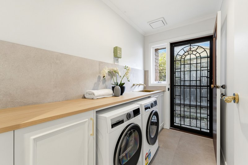 Photo - 67 Murray Crescent, Rowville VIC 3178 - Image 13