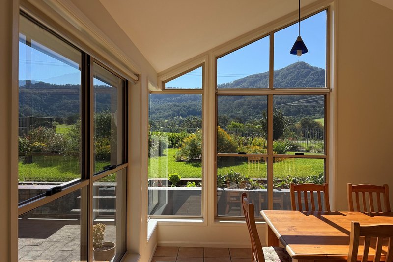 Photo - 67 Nooramunga Avenue, Cambewarra Village NSW 2540 - Image 4