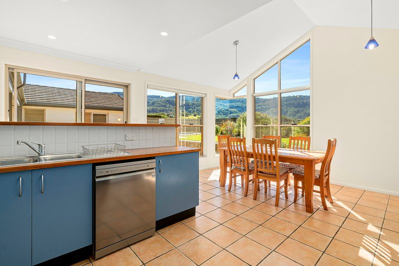 Photo - 67 Nooramunga Avenue, Cambewarra Village NSW 2540 - Image 6