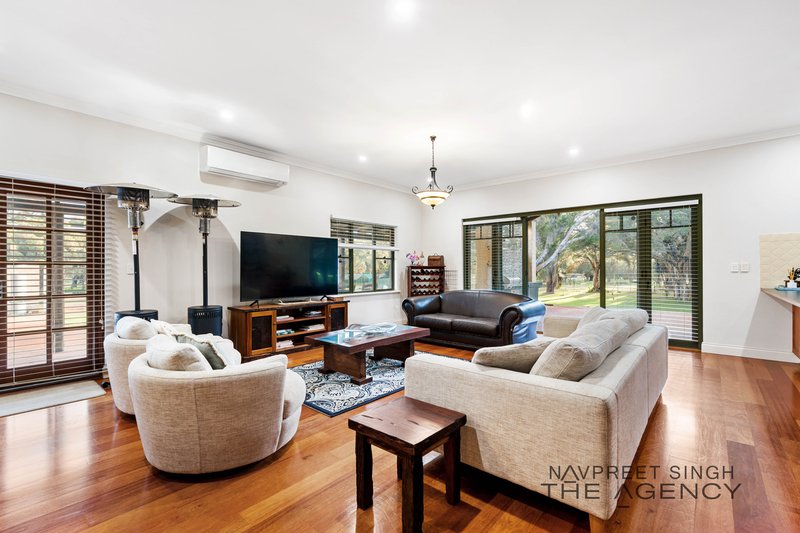 Photo - 67 Old Dairy Court, Oakford WA 6121 - Image 11