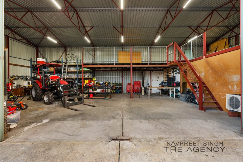 Photo - 67 Old Dairy Court, Oakford WA 6121 - Image 32