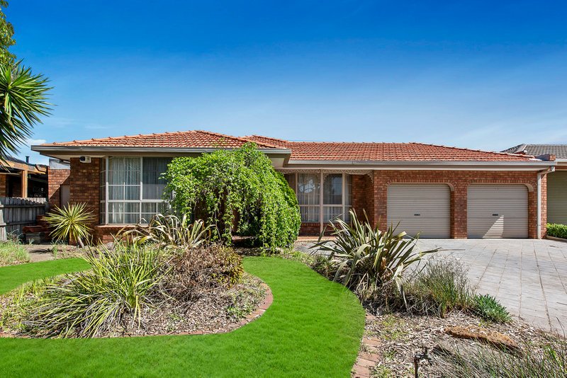 67 Parmelia Drive, Taylors Lakes VIC 3038