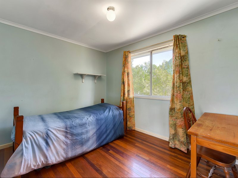 Photo - 67 Patricks Road, Arana Hills QLD 4054 - Image 6