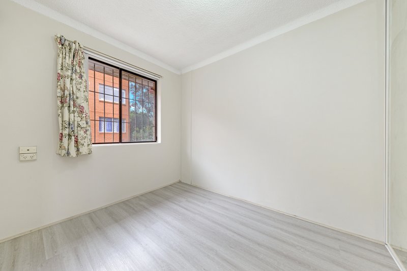 Photo - 6/7 Pevensey Street, Canley Vale NSW 2166 - Image 5