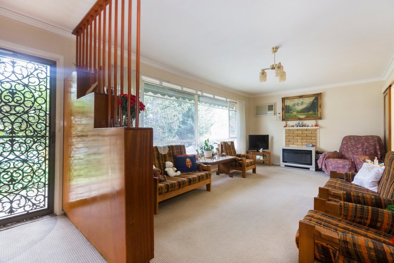 Photo - 67 Piddington Street, Watson ACT 2602 - Image 2