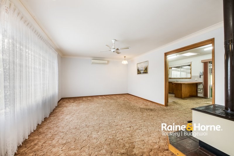 Photo - 67 Premier Way, Bateau Bay NSW 2261 - Image 3