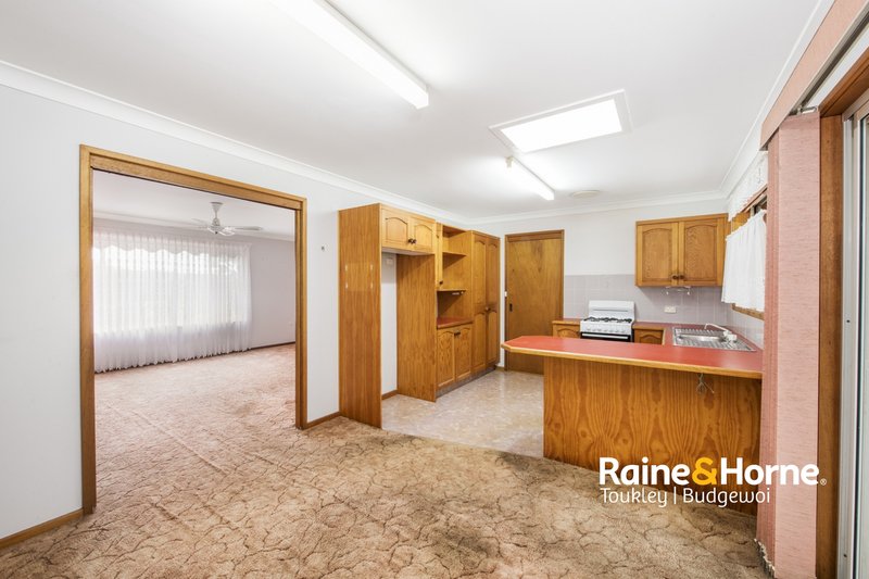 Photo - 67 Premier Way, Bateau Bay NSW 2261 - Image 6