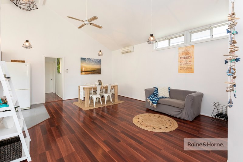 Photo - 67 Priestman Avenue, Umina Beach NSW 2257 - Image 4