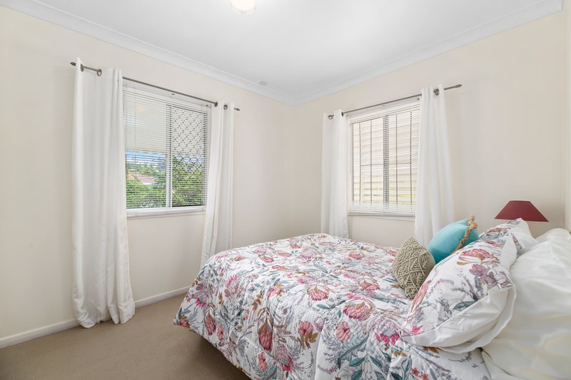 Photo - 67 Queens Road, Everton Hills QLD 4053 - Image 6