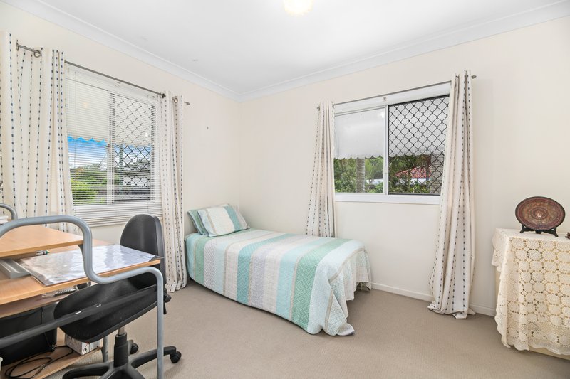 Photo - 67 Queens Road, Everton Hills QLD 4053 - Image 7