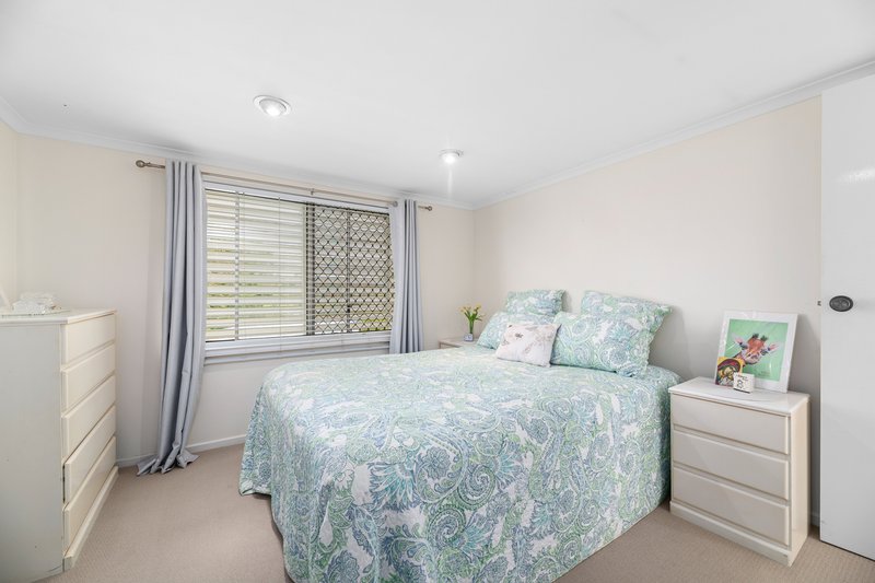 Photo - 67 Queens Road, Everton Hills QLD 4053 - Image 12