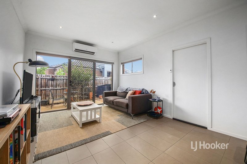 Photo - 6/7 Ridge Road, Whittlesea VIC 3757 - Image 7