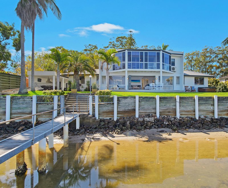 Photo - 67 Riverside Drive, Port Macquarie NSW 2444 - Image 4