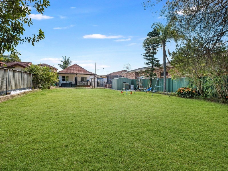 Photo - 67 Robertson Road, Bass Hill NSW 2197 - Image 9