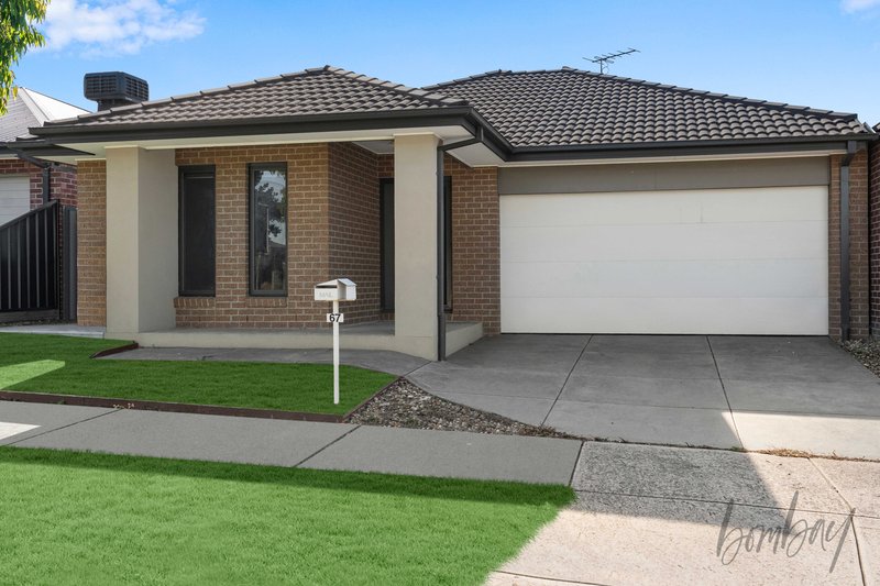 Photo - 67 Roscoe Avenue, Kalkallo VIC 3064 - Image 2