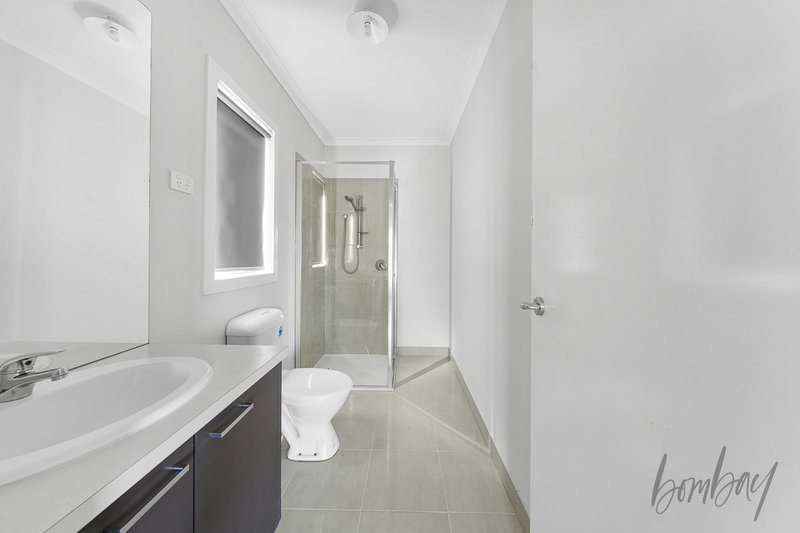 Photo - 67 Roscoe Avenue, Kalkallo VIC 3064 - Image 7