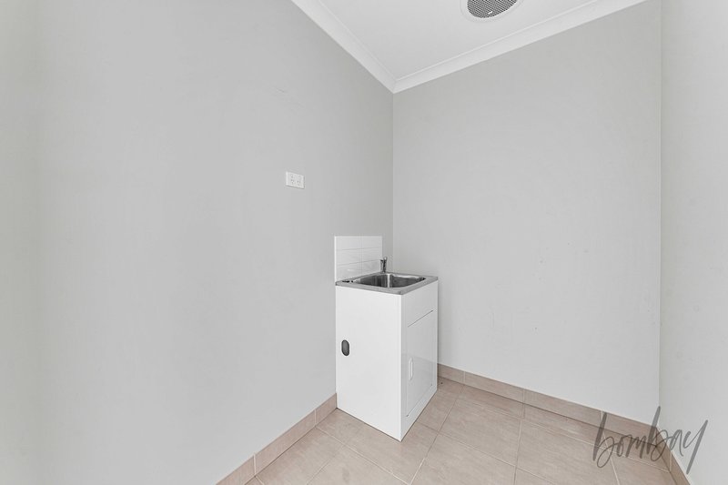 Photo - 67 Roscoe Avenue, Kalkallo VIC 3064 - Image 11