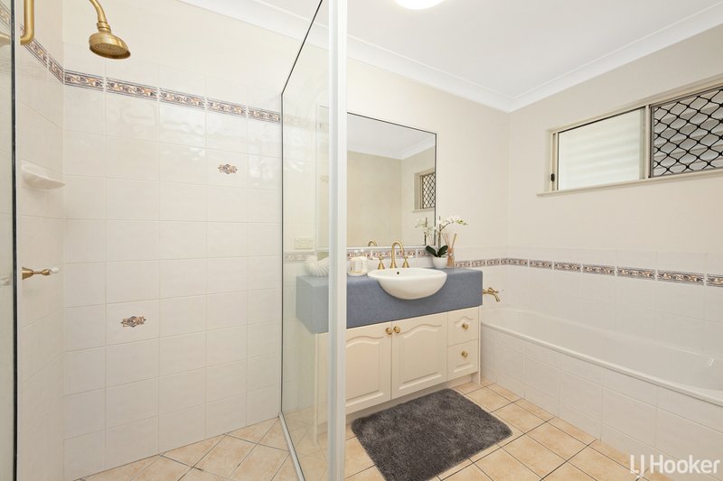 Photo - 67 Rosewood Drive, Norman Gardens QLD 4701 - Image 14