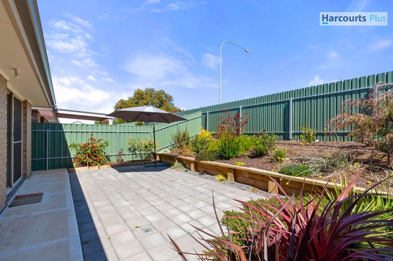 Photo - 67 Seaway Road, Hallett Cove SA 5158 - Image 9