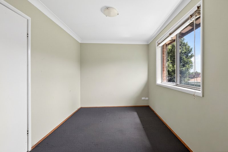 Photo - 6/7 Shrike Place, Ingleburn NSW 2565 - Image 11