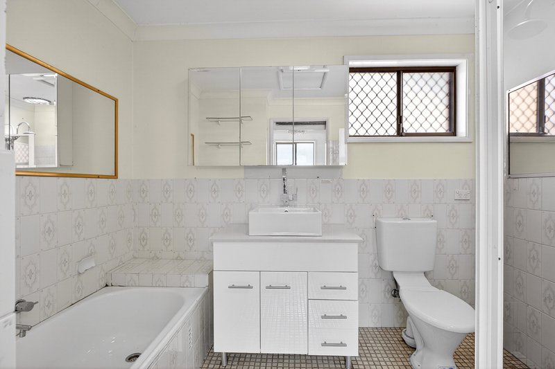 Photo - 6/7 Shrike Place, Ingleburn NSW 2565 - Image 12