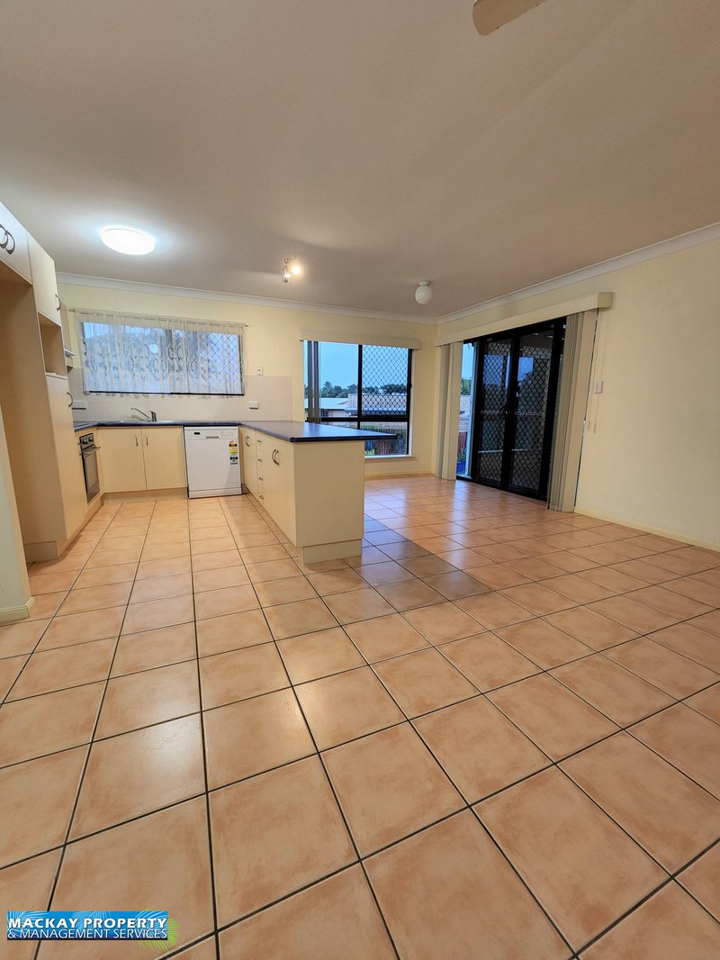 Photo - 67 Slater Avenue, Blacks Beach QLD 4740 - Image 5