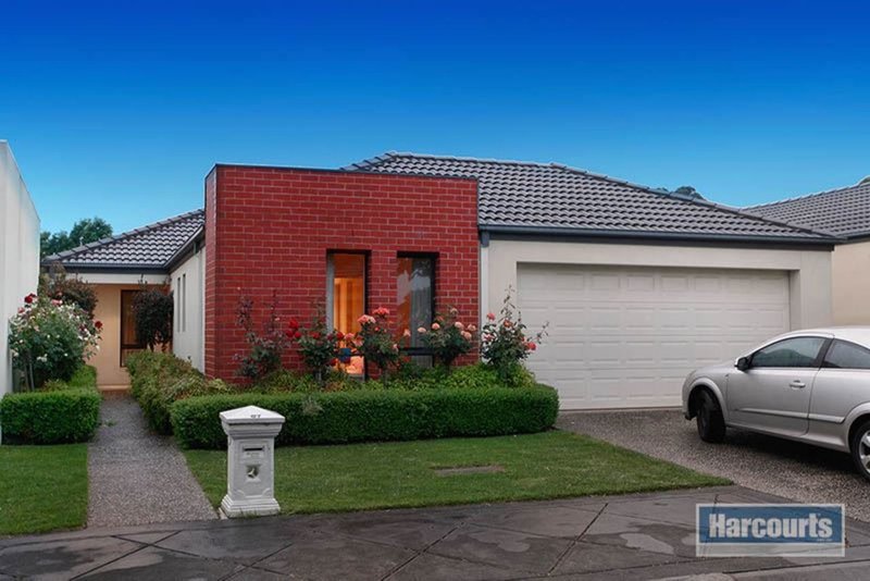 67 Sovereign Manors Crescent, Rowville VIC 3178