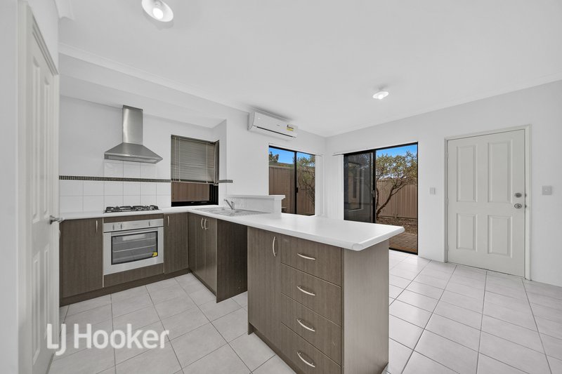 Photo - 6/7 Stockman Way, Cannington WA 6107 - Image 5