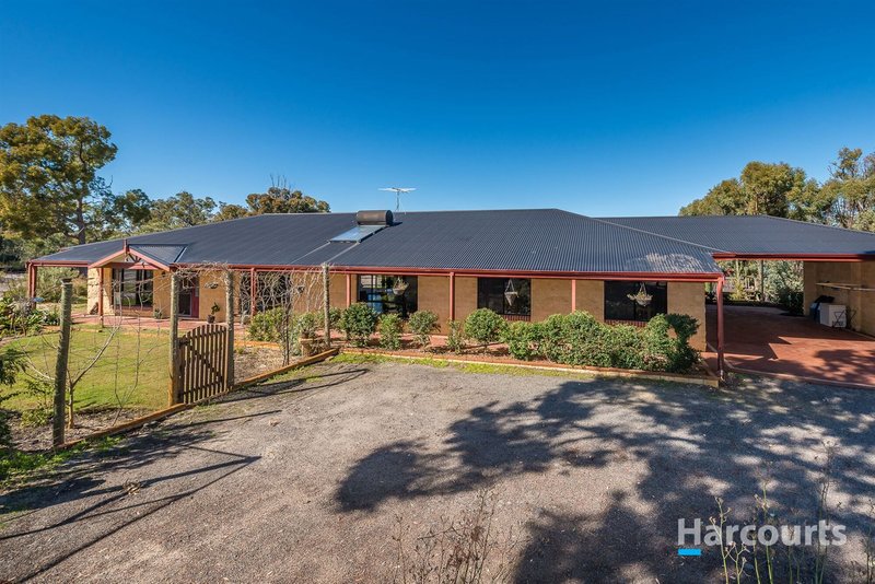 Photo - 67 Sugar Gum Drive, Chittering WA 6084 - Image 2