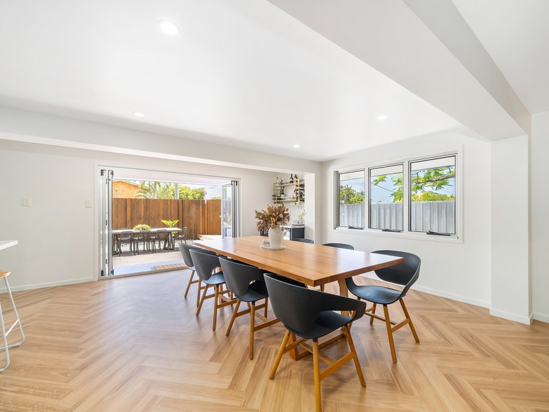 Photo - 67 Thomas Street, Clontarf QLD 4019 - Image 9