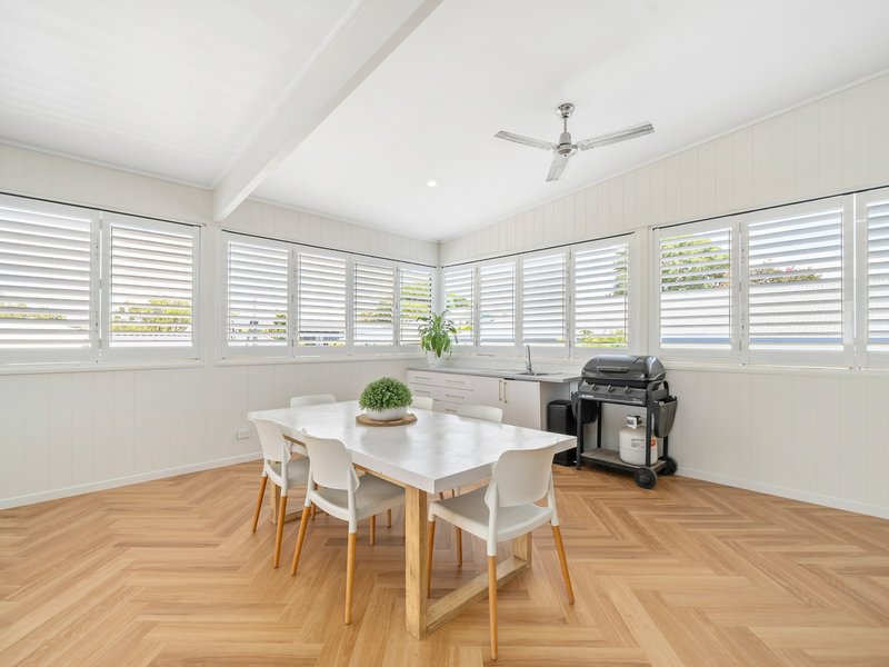 Photo - 67 Thomas Street, Clontarf QLD 4019 - Image 15